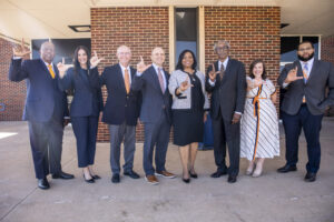group of LU leadership and administrators, including Sherman Lewis